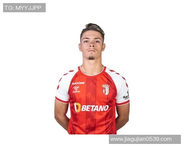 皮衣足球明星全名汇总及其风格解析