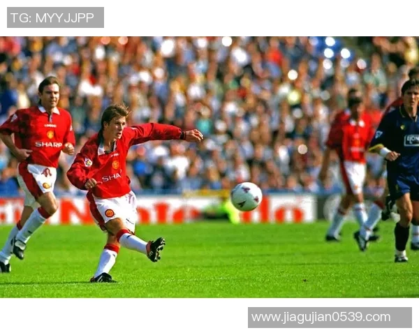 足球明星阶梯图鉴展示各大球星风采与成就的精彩瞬间与历史回顾 足球明星阶梯图鉴展示各大球星风采与成就的精彩瞬间与历史回顾