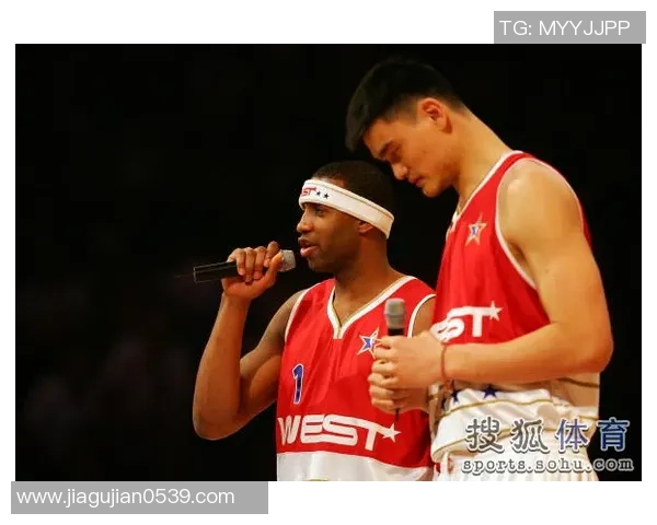 11号球衣的传奇前锋：足球场上的闪耀明星与精彩瞬间