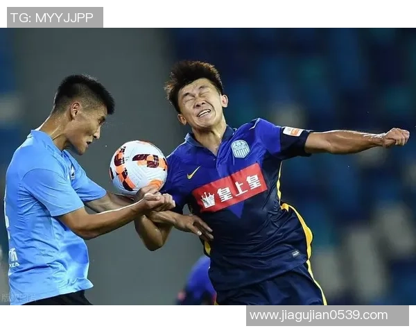 广州足球队逆袭之路：从低谷到巅峰的杯赛传奇与奋斗故事